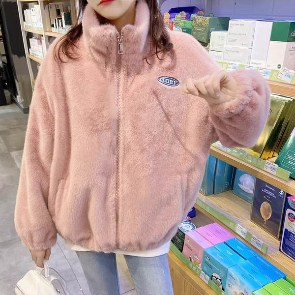 Casaco de Inverno Feminino com Capa de Coelho