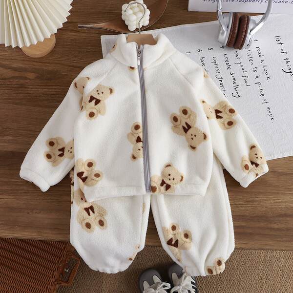 Conjunto de pijama infantil aquecido