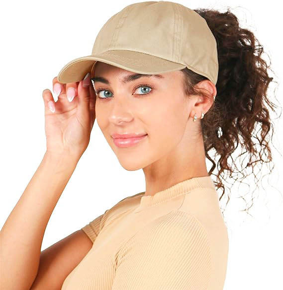 Mulheres da Amazônia com chapéu de baseball duplo