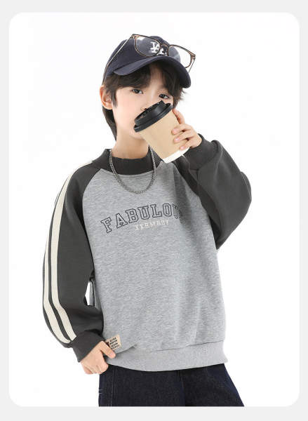 Conjunto de Roupas para Menino