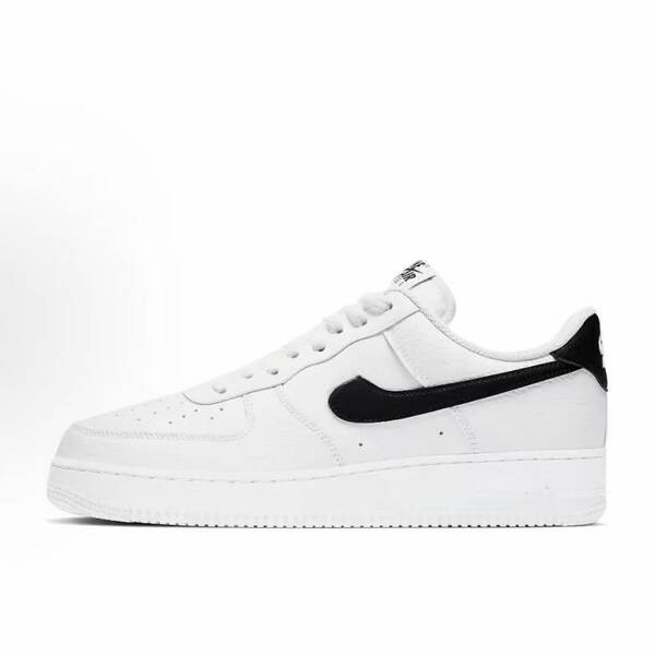 Sapatos de verão da Air Force One, um novo modelo de sapatos de verão.