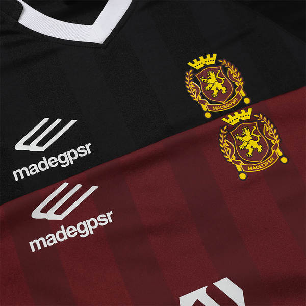 Camisa esportiva masculina de manga curta