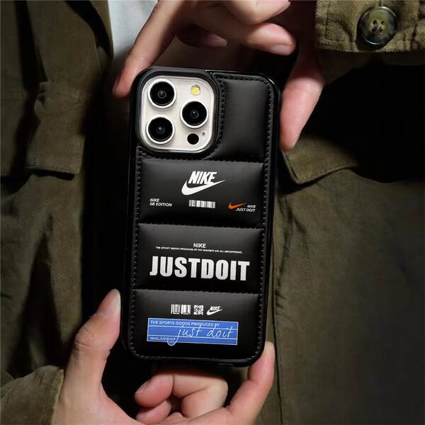 Capa Nike para iPhone 17 Pro