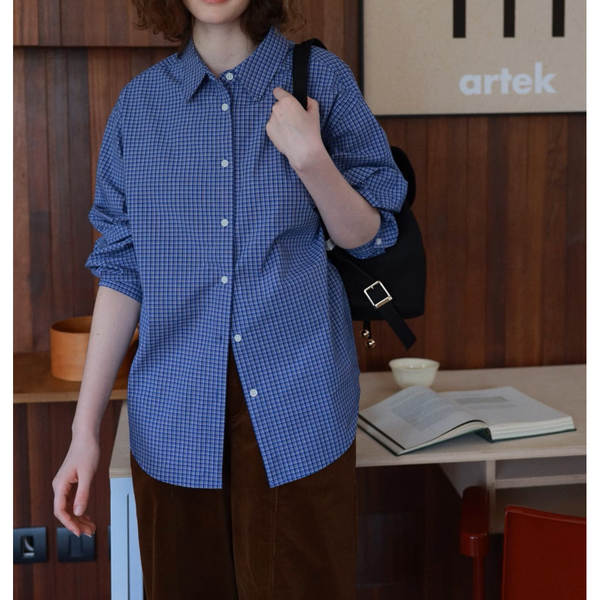 T-Shirt clássico francês de duas cores de cor azul com mangas curtas de outono