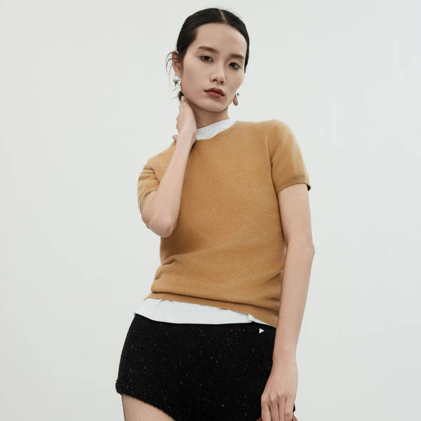 Blusa de lã merino curta