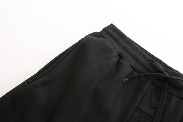 Conjunto Esportivo Masculino com Capuz e Calça