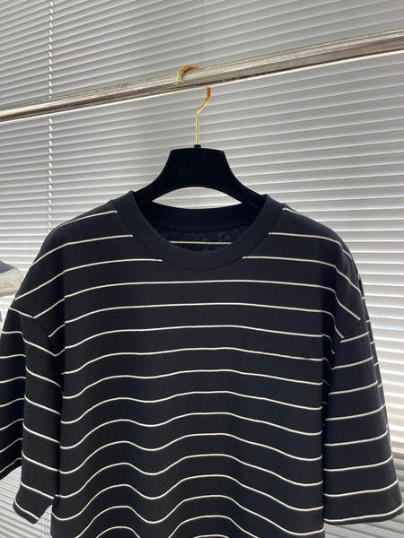 Versão correta 25 verão novo modelo miu falso casamento tiras de corda relaxante calça curta T-shirt masculino e feminino do mesmo estilo colarinho