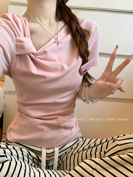Camisa feminina rosa curta