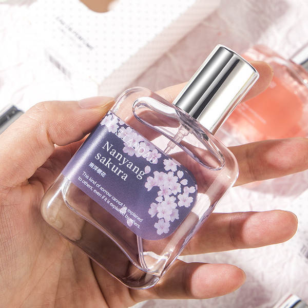 Pequena Cidade Miss Ichan perfume puro rosas rosas chá verde cerejeiras flores de cerejeira durável perfume transfronteiriço perfume atacado