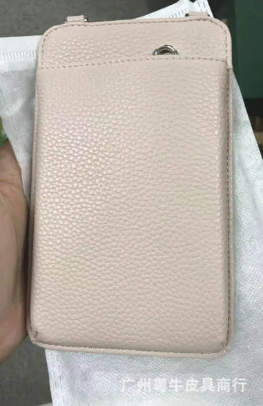Bolsa de couro para celular com alça diagonal