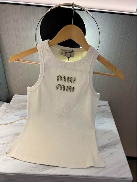 25SS novo MIU gravidade de diamante letras super bonito olhar para a agulha de agulha com um bracelete sem mangas para o corpo magro