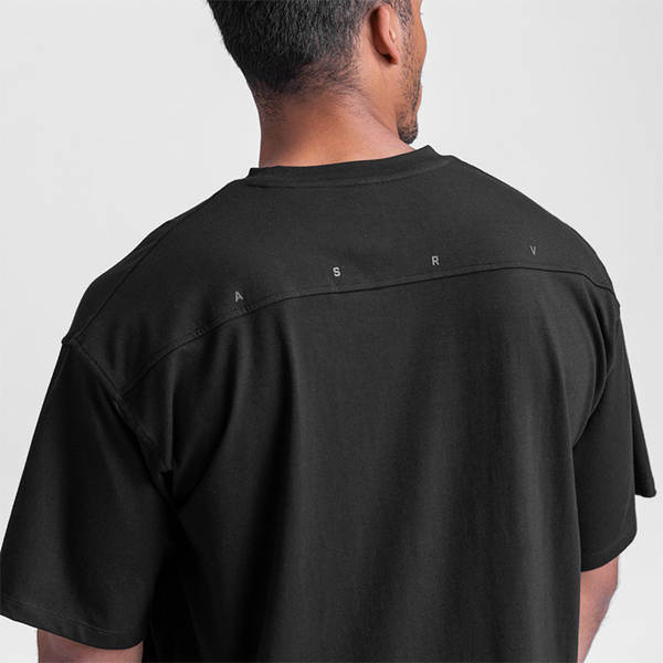 Camiseta masculina curta de verão