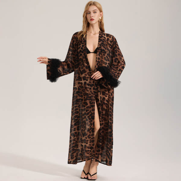 Roupa de dormir feminina de manga longa com estampa de leopardo