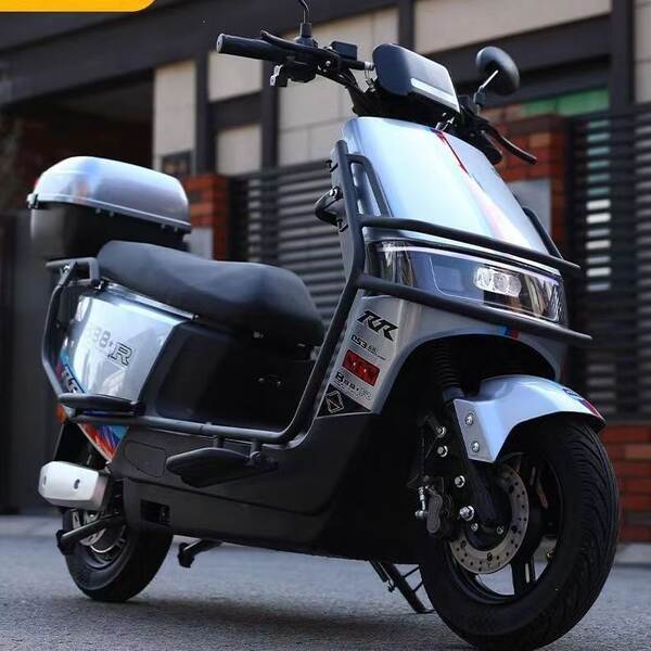 2026 Novo veículo elétrico ultra longa vida útil motocicleta elétrica dupla placa de travagem elétrica bateria de grafeno