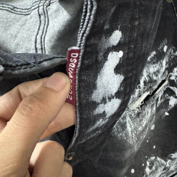 Calça Jeans Rasgada Slim