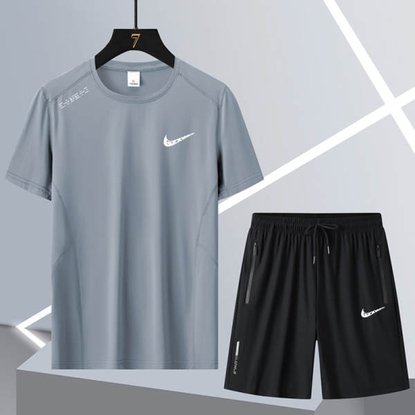 Conjunto esportivo leve para homem
