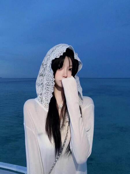 Shenzhen South Oil High-End Original Single MIU Casa 24 Inverno Novo T-Shirt com chapéu de mangas longas