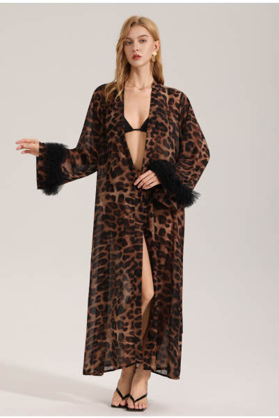 Roupa de dormir feminina de manga longa com estampa de leopardo