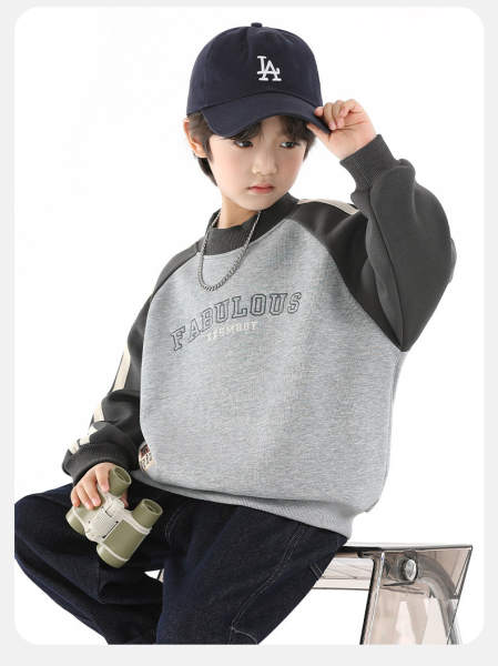 Conjunto de Roupas para Menino