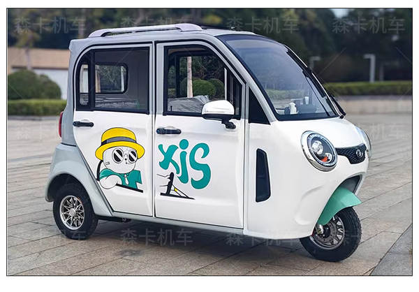 Caminhão elétrico de três rodas totalmente fechado para crianças e adultos com quatro garrafas elétricas.