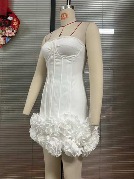 Vestido Vermelho Justo Floral