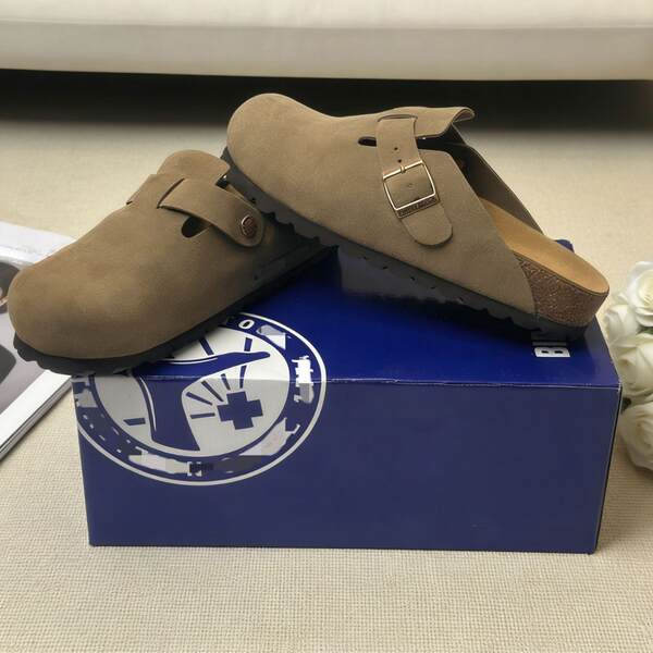 Sapatos de couro grossos