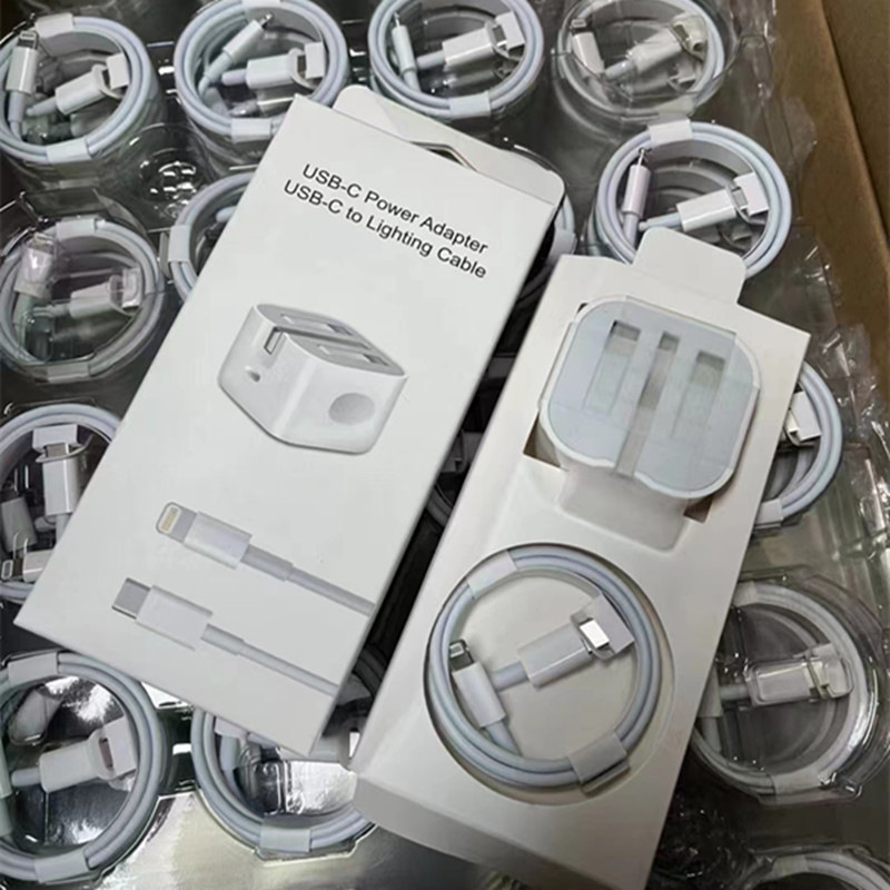 Carregador rápido para telemóveis 13 da Apple com o pé dobrável padrão PD20W com a interface de carregamento rápido Type-C