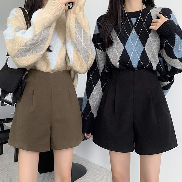 Calça curta de inverno preta para mulher