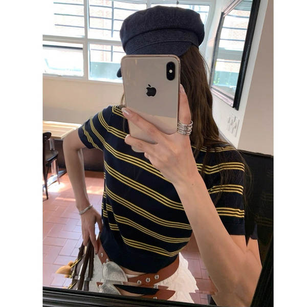 Miu 3a geração de roupas femininas de verão de 2025 novo T-shirt de polonês super bonito