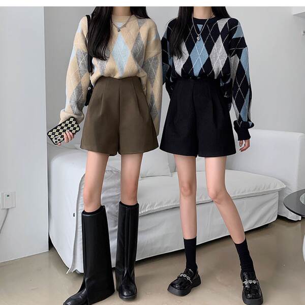 Calça curta de inverno preta para mulher