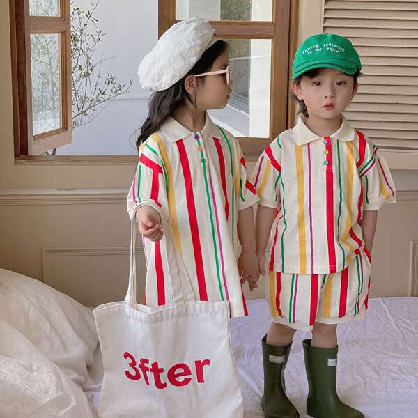 Conjunto de moletom infantil listrado