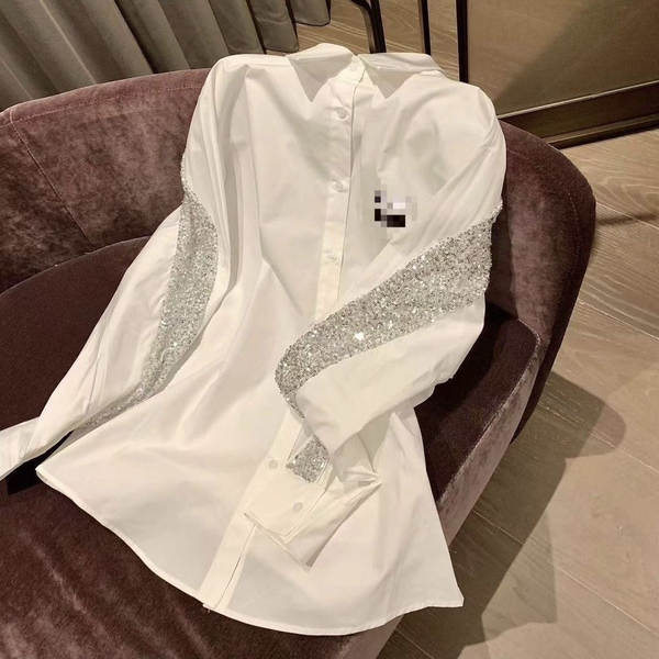 Blusa com detalhes em purpurina