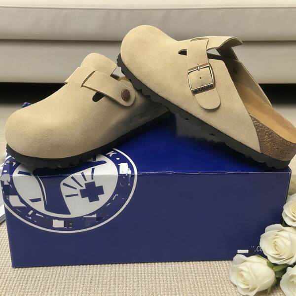 Sapatos de couro grossos