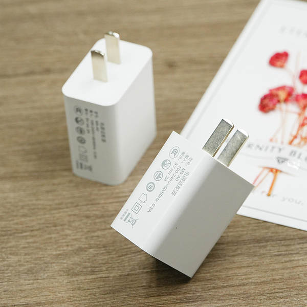 Carregador 5v2a 3C Certified Charging Head para Apple Huawei Fast Charging Head Adaptador de alimentação para smartphones