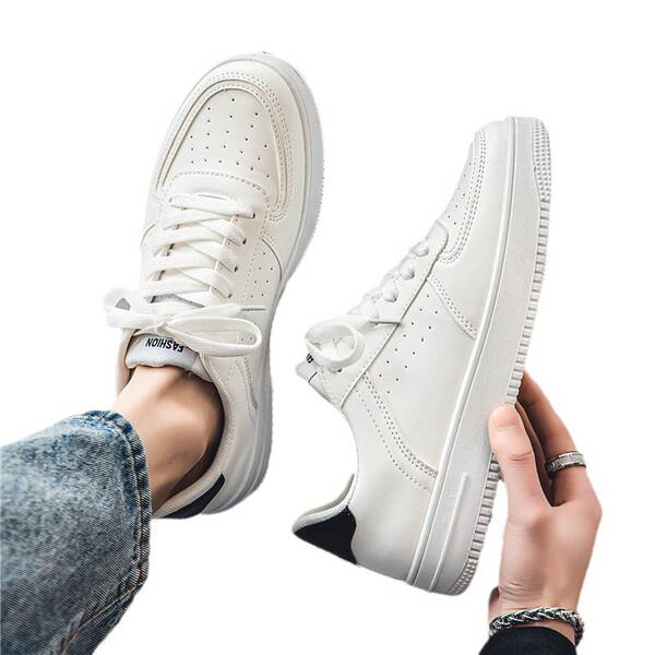Sapatos brancos masculinos de verão para adolescentes de férias para homens 2023 novos sapatos para estudantes brancos puros