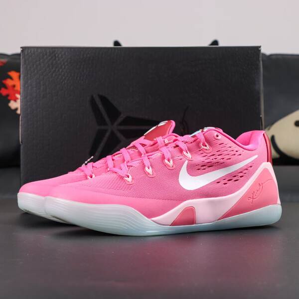 Transfronteiras 1 a 1 Ko be 9 Ko Be 9 Matriz de ar embutida Sapatos de basquete IH1401