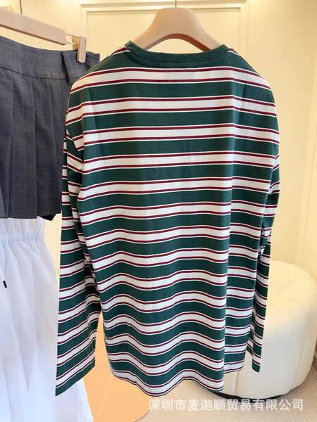 Vestido feminino de alta qualidade Miu26 primavera-verão nova colisão de cores falsa duas camisetas de luvas compridas com letras de algodão puro