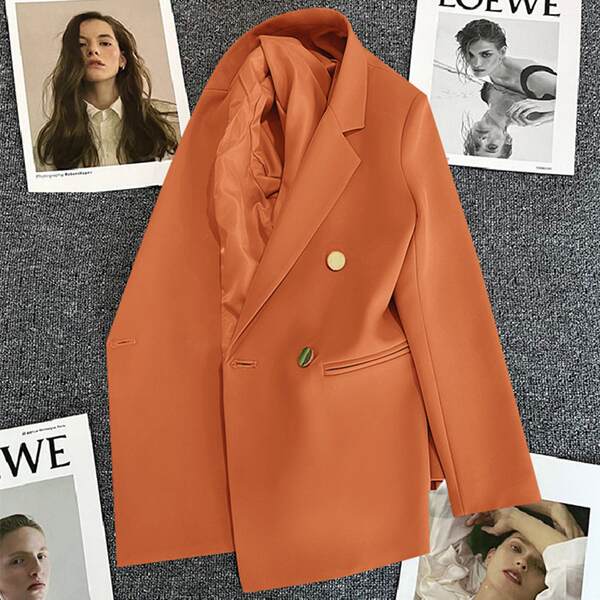 Vestido branco para a primavera e outono de 2026.
