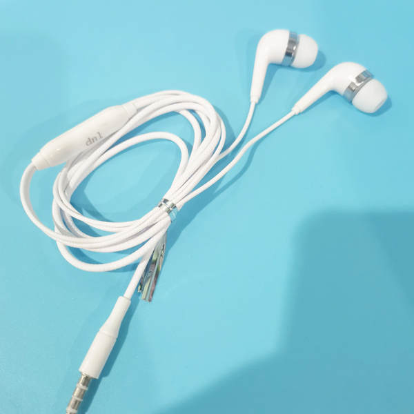 Fone de Ouvido Com Microfone