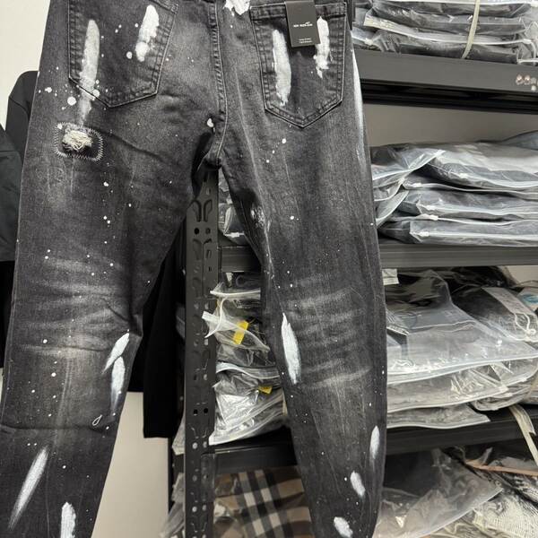 Calça Jeans Rasgada Slim