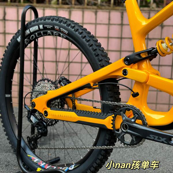 Novo YT CAPRA de fibra de carbono em todo o terreno enduro de alta velocidade 27,5/29 polegadas