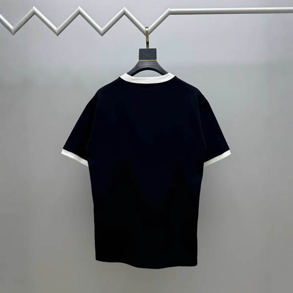 Camiseta curta de verão com estampa floral