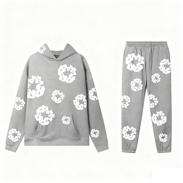 Conjunto de Moletom com Capuz e Impressão