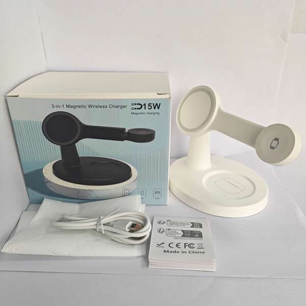 Novo modelo transfronteiriço de 15W imersão magnética de três em um carregador sem fio de mesa de carregamento rápido com suporte para fones de ouvido de relógio móvel