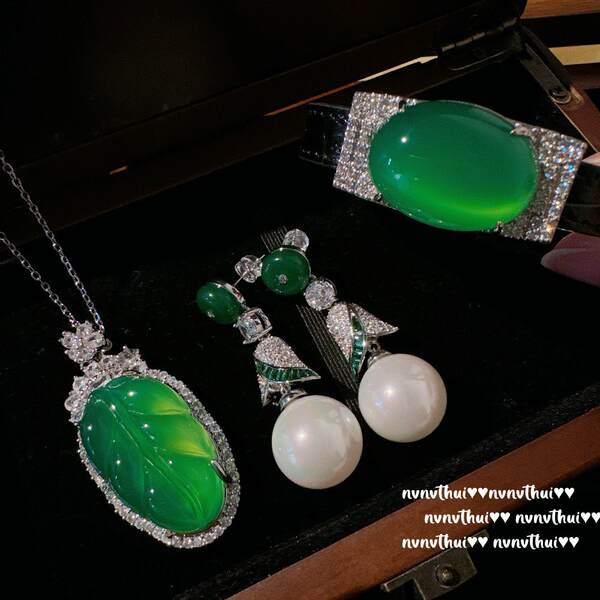 Pulseira e Colar de Jade Verde