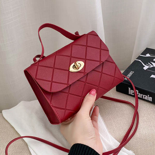 Bolsa Feminina de Ombro Pequena