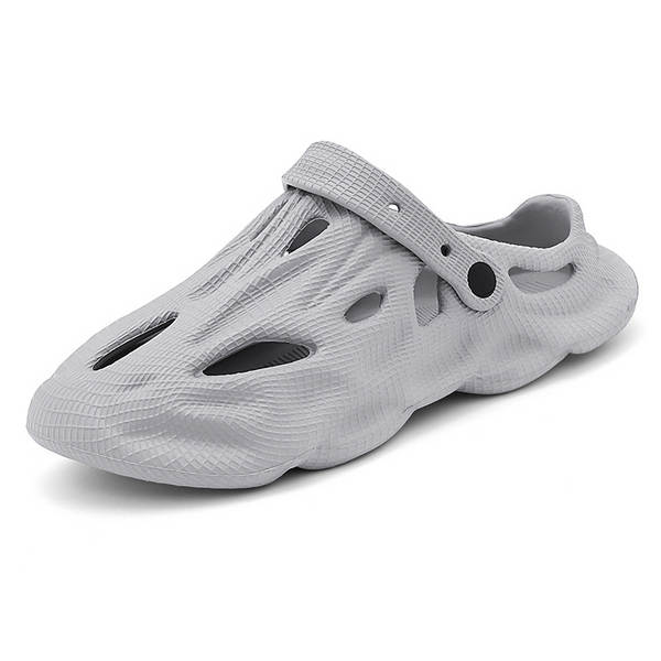 No verão de 2026, um novo sapato de caverna de coco para homens com sapatos de areia na praia.