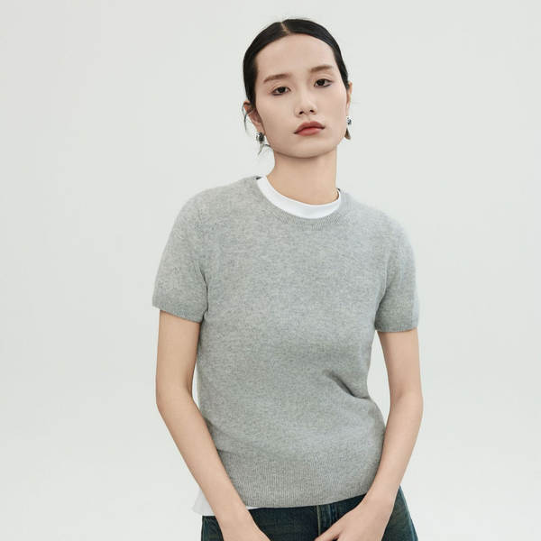 Blusa de lã merino curta