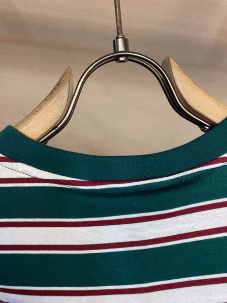 Camiseta de manga longa listrada