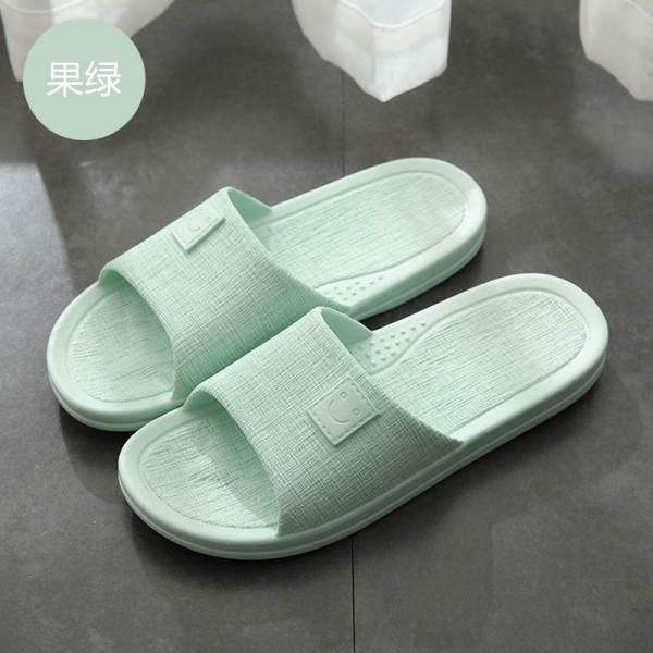 Chinelo de borracha macio para casa